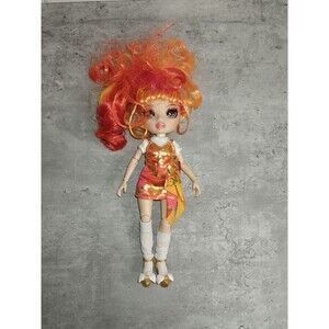 Rainbow Junior High Laurel Devious Special Edition Fashion Doll Skirt Dress